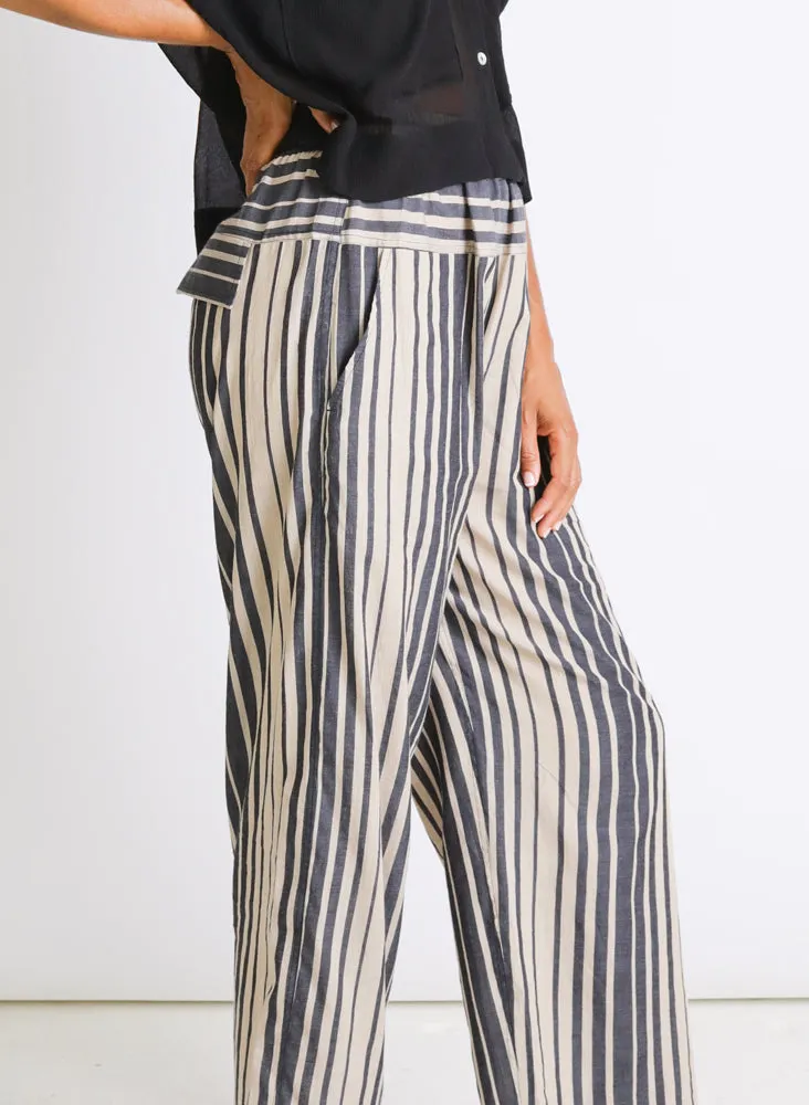 Aanya Pants, moving black stripes