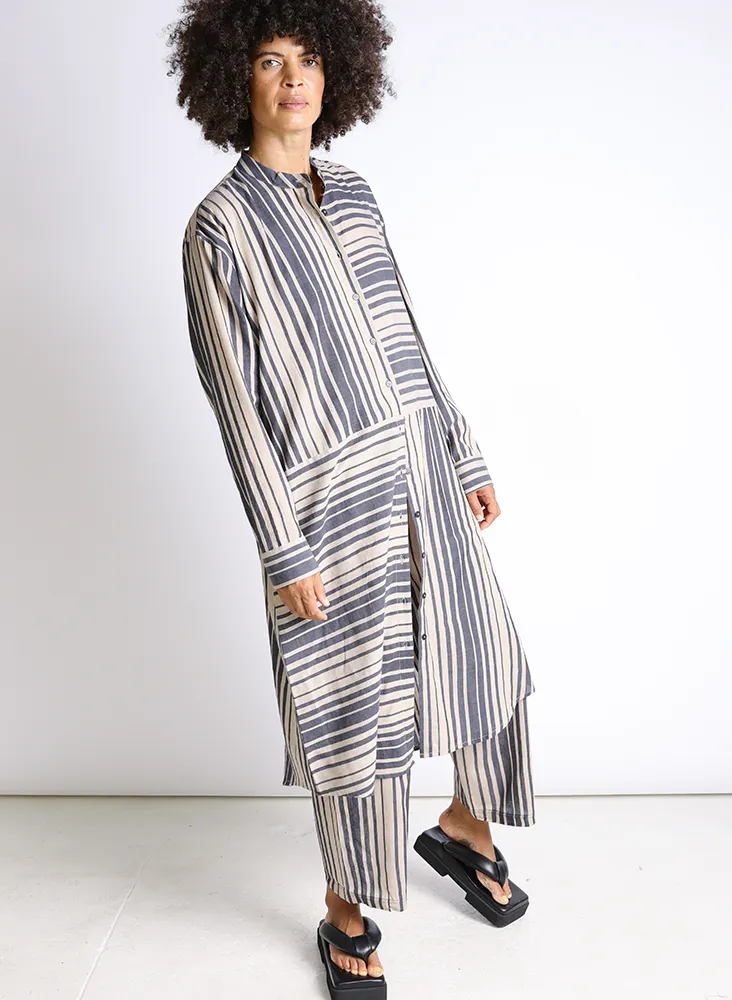 Aanya Pants, moving black stripes