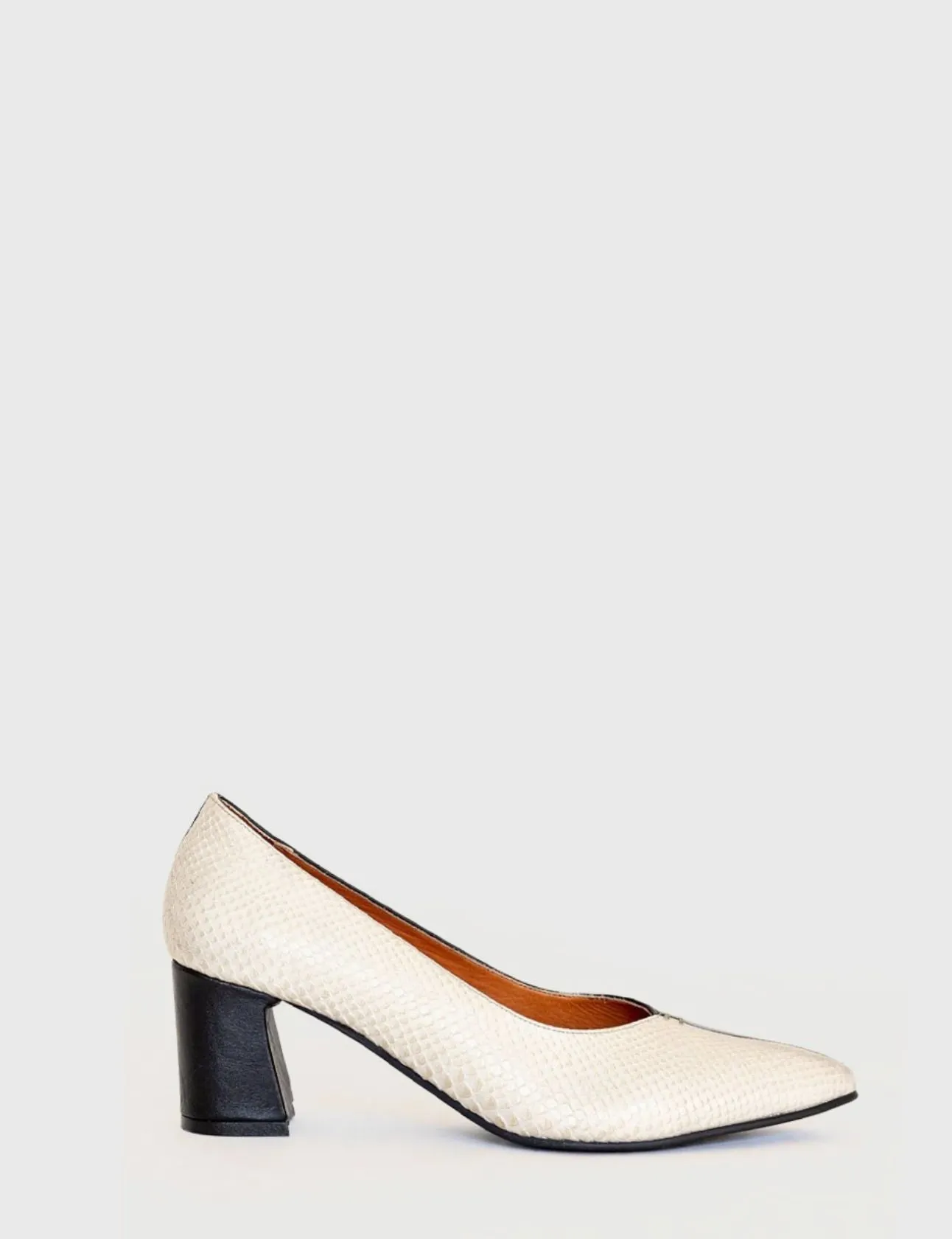 Antoinette block heel pumps in black/off white leather womens shoes