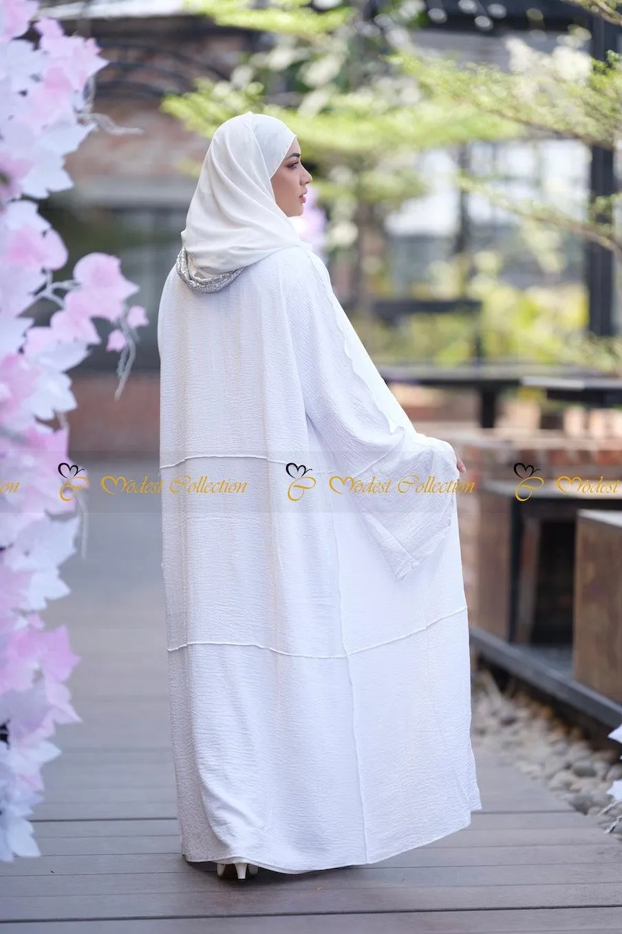 Bianca two piece Abaya with Shrug set for Umrah