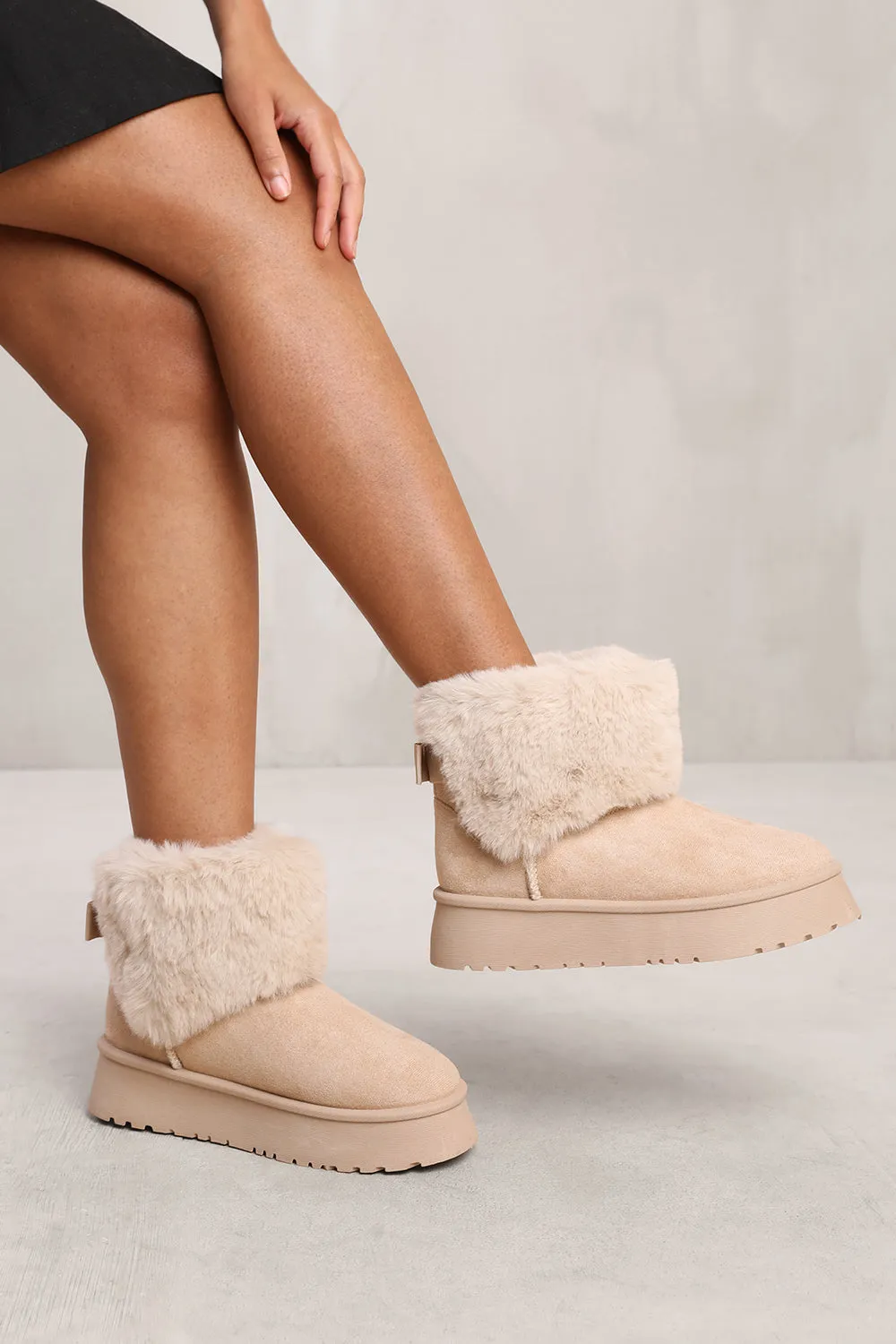 CLARA ANKLE SLIPPER BOOT WITH FAUX FUR LINING AND TRIM IN BEIGE