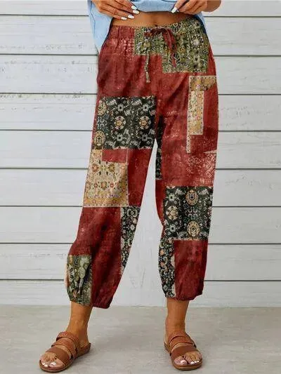 Effortlessly Stylish: Printed Tied Cropped Pants for Casual Occasions