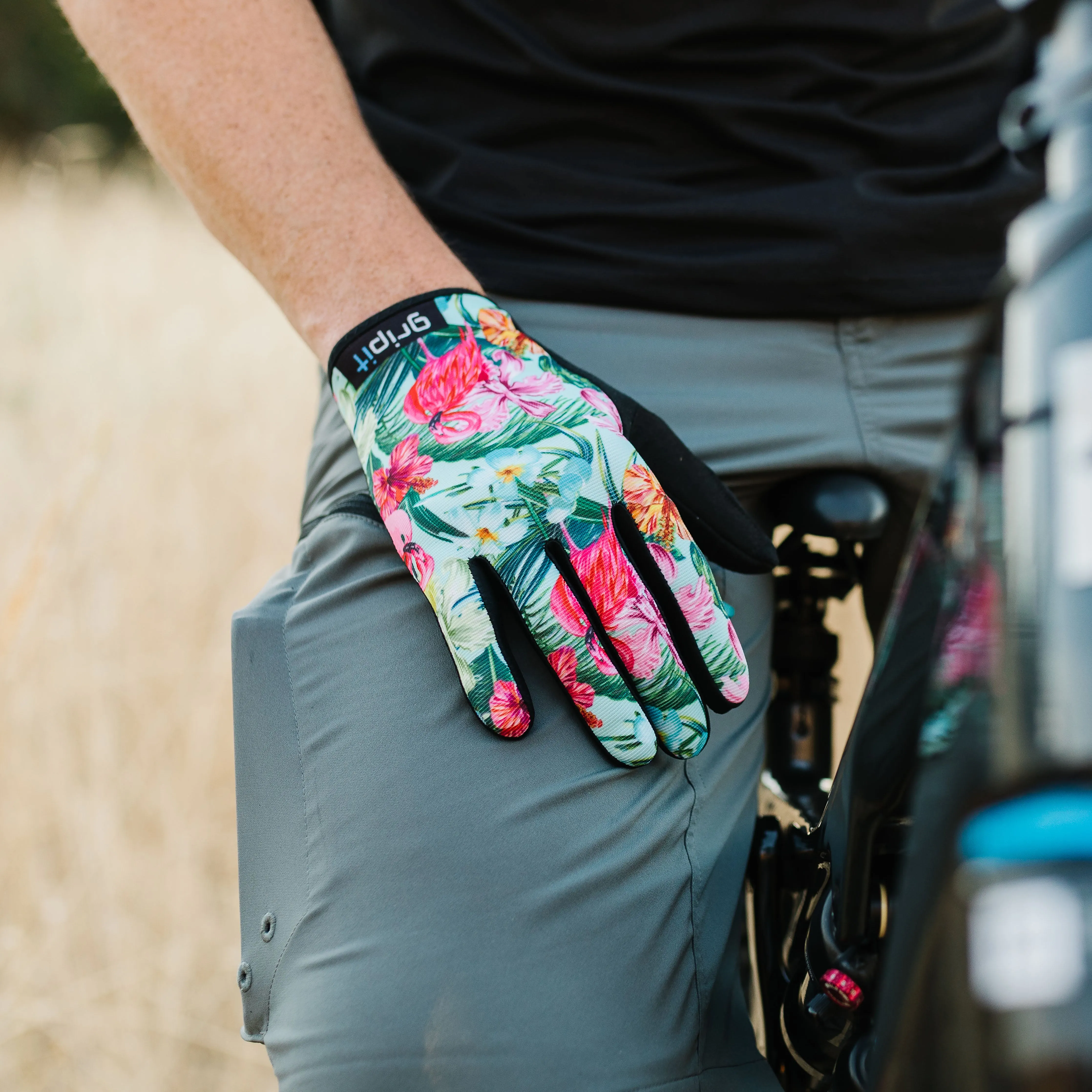 Freddy the Flamingo Floral | All Ride Glove