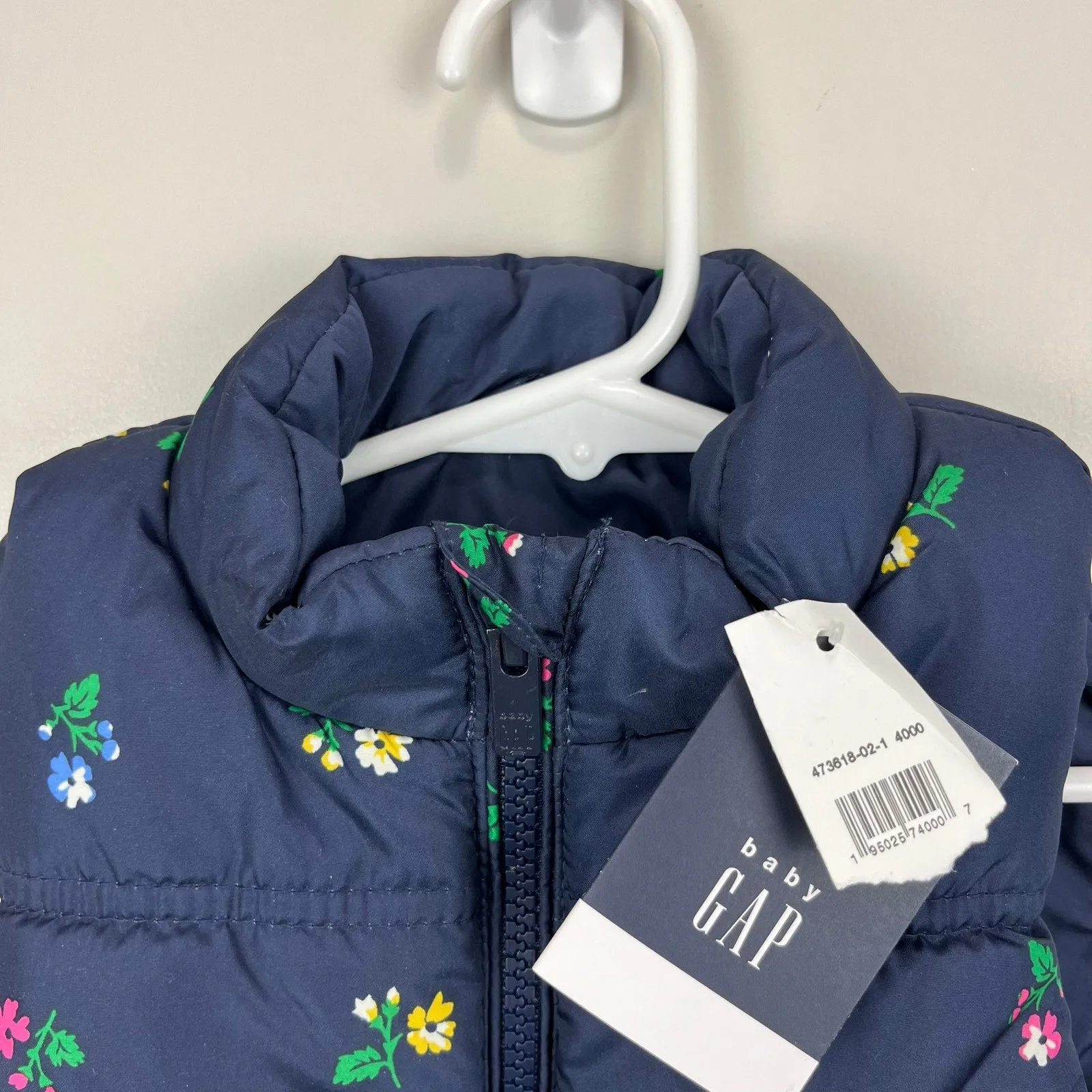 Gap Navy Floral Puffer Vest 4T NWT