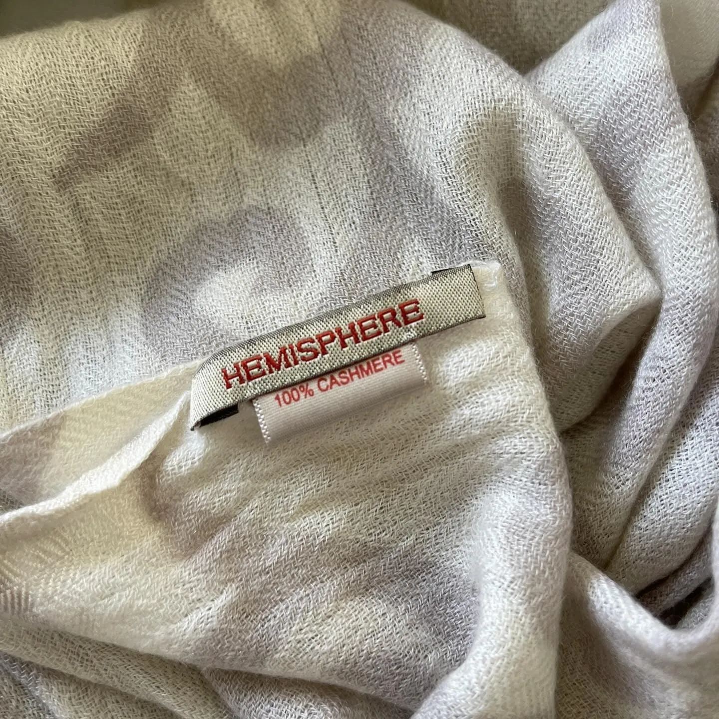 HEMISPHERE Cashmere Scarf