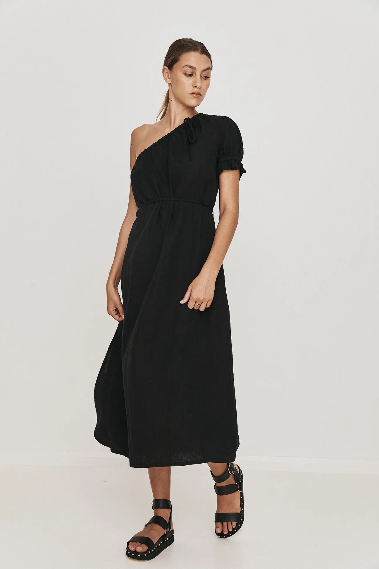 Mara Gown in Black