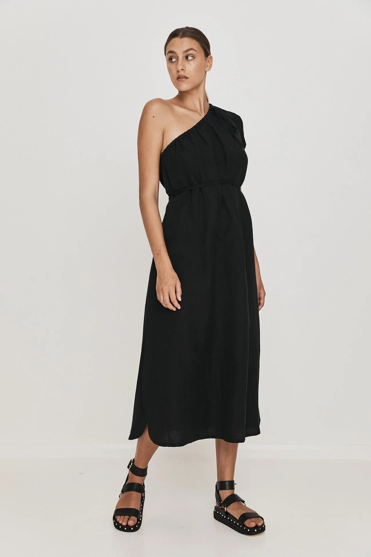 Mara Gown in Black