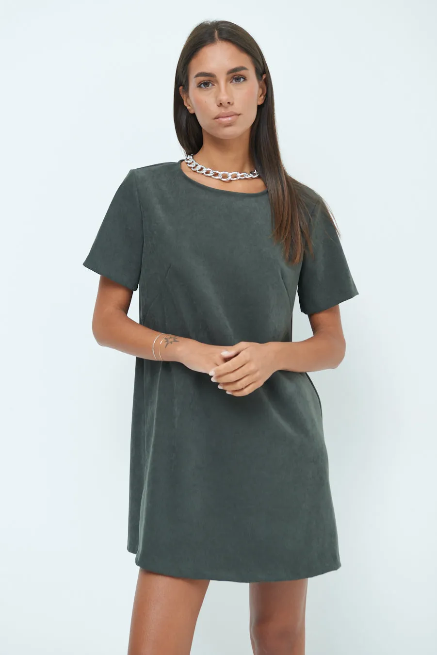 Minimalist short sleeve shift dress wholesale