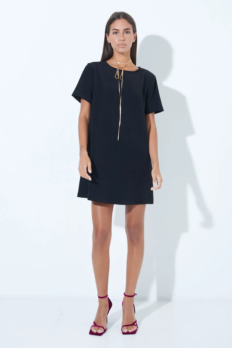 Minimalist short sleeve shift dress wholesale