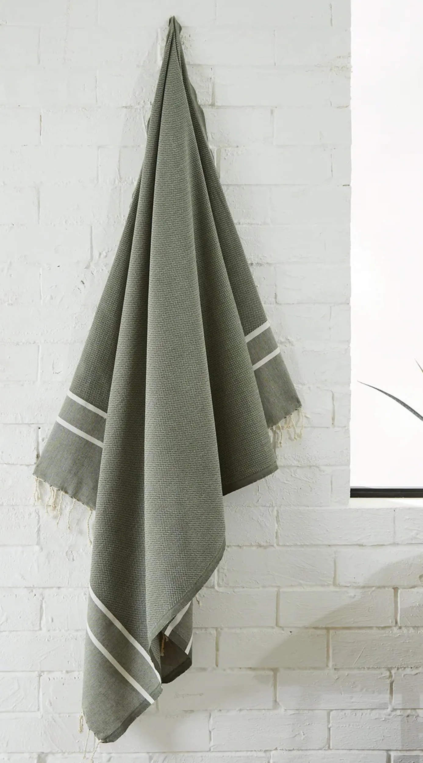 Olive Herringbone Fouta