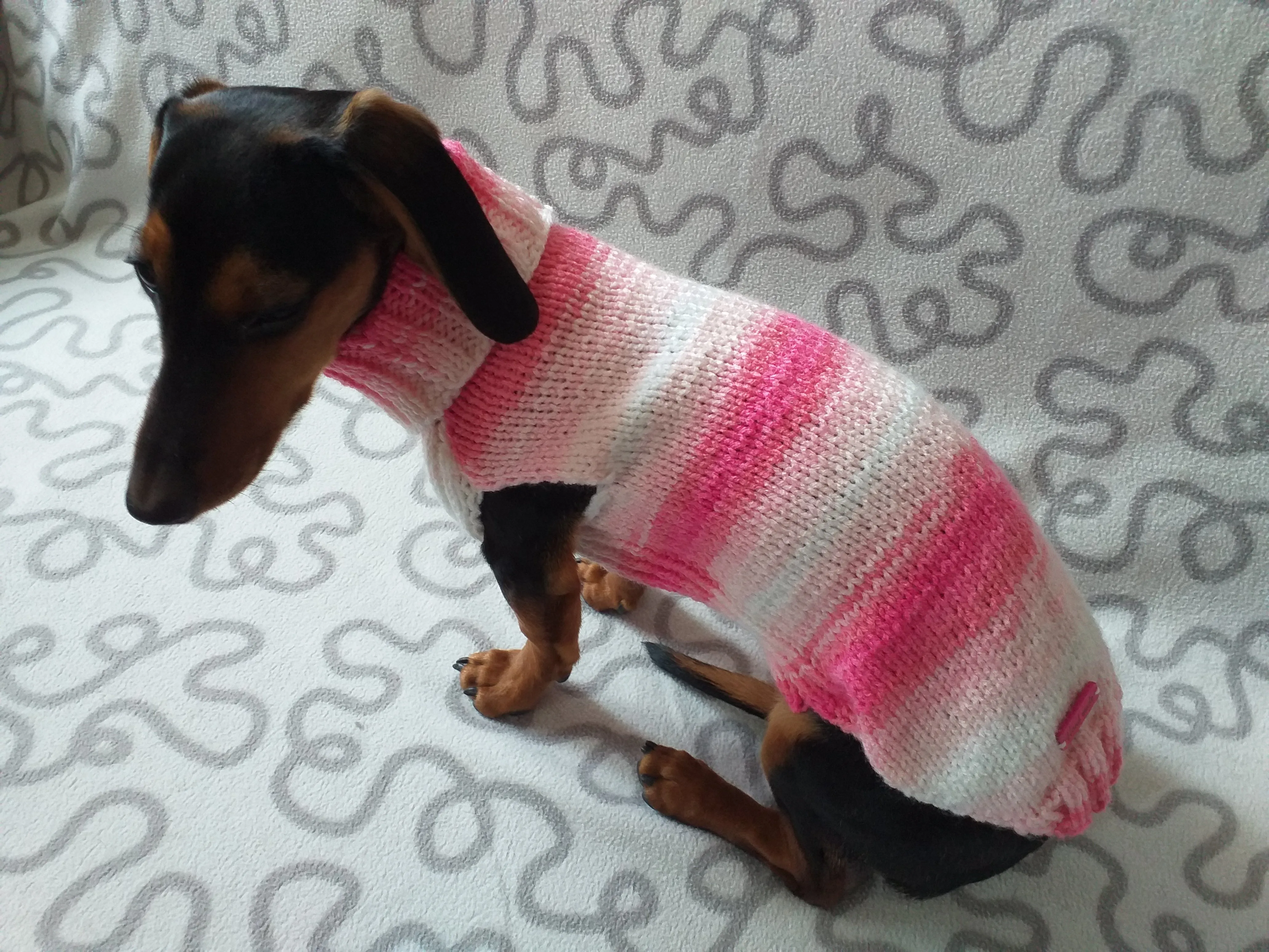 Pink melange batik sweater for dog, Dachshund Sweater, Dog Clothes, Dog sweater, Dachshund clothes, Wiener dog clothes, Winter dog sweater