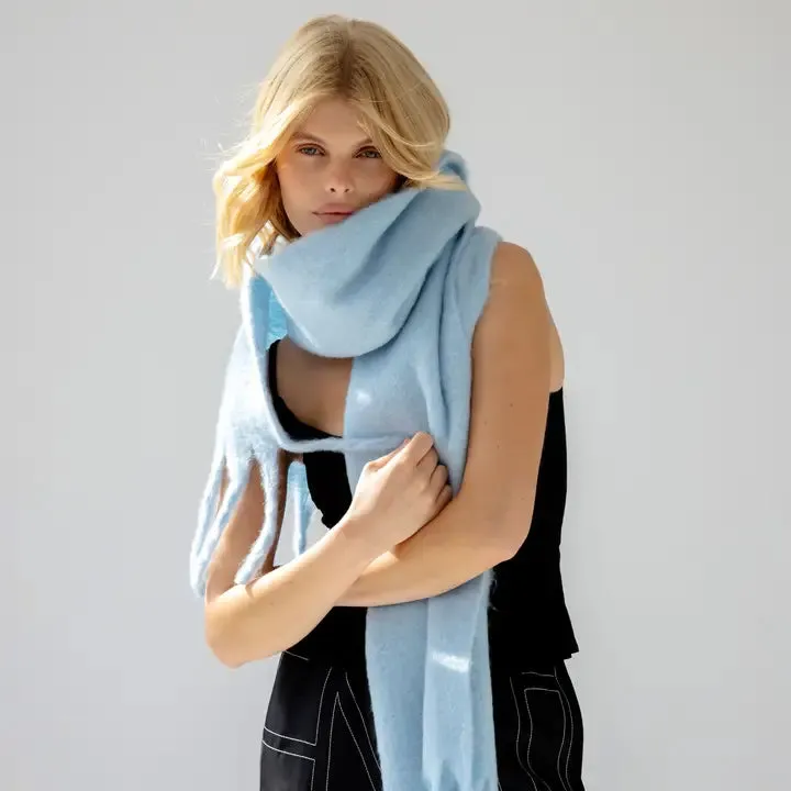 THE STOCKHOLM SCARF