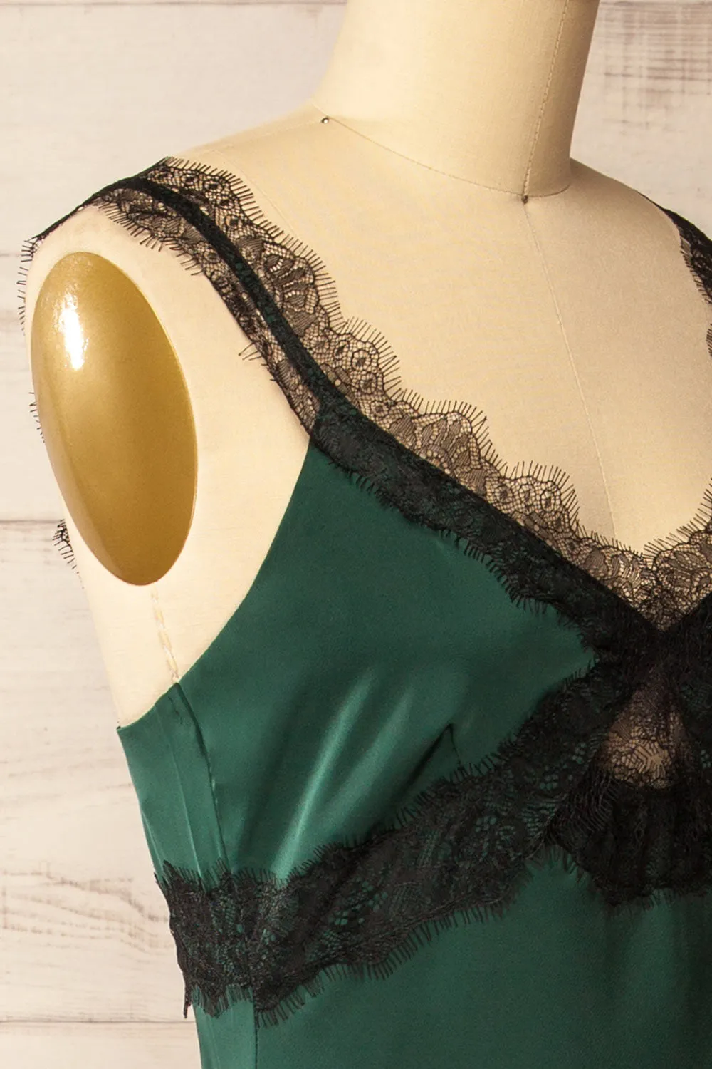 Valencienne | Green Satin Dress w/ Black Lace